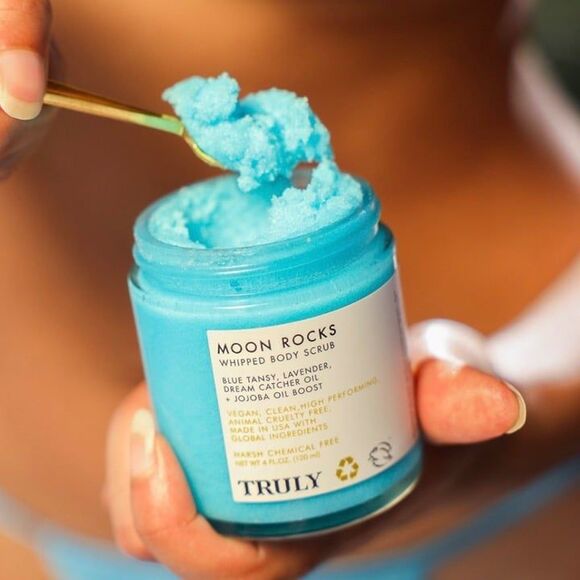 TRULY Beauty: Moon Rocks Whipped Body Scrub - Picture 6 of 12